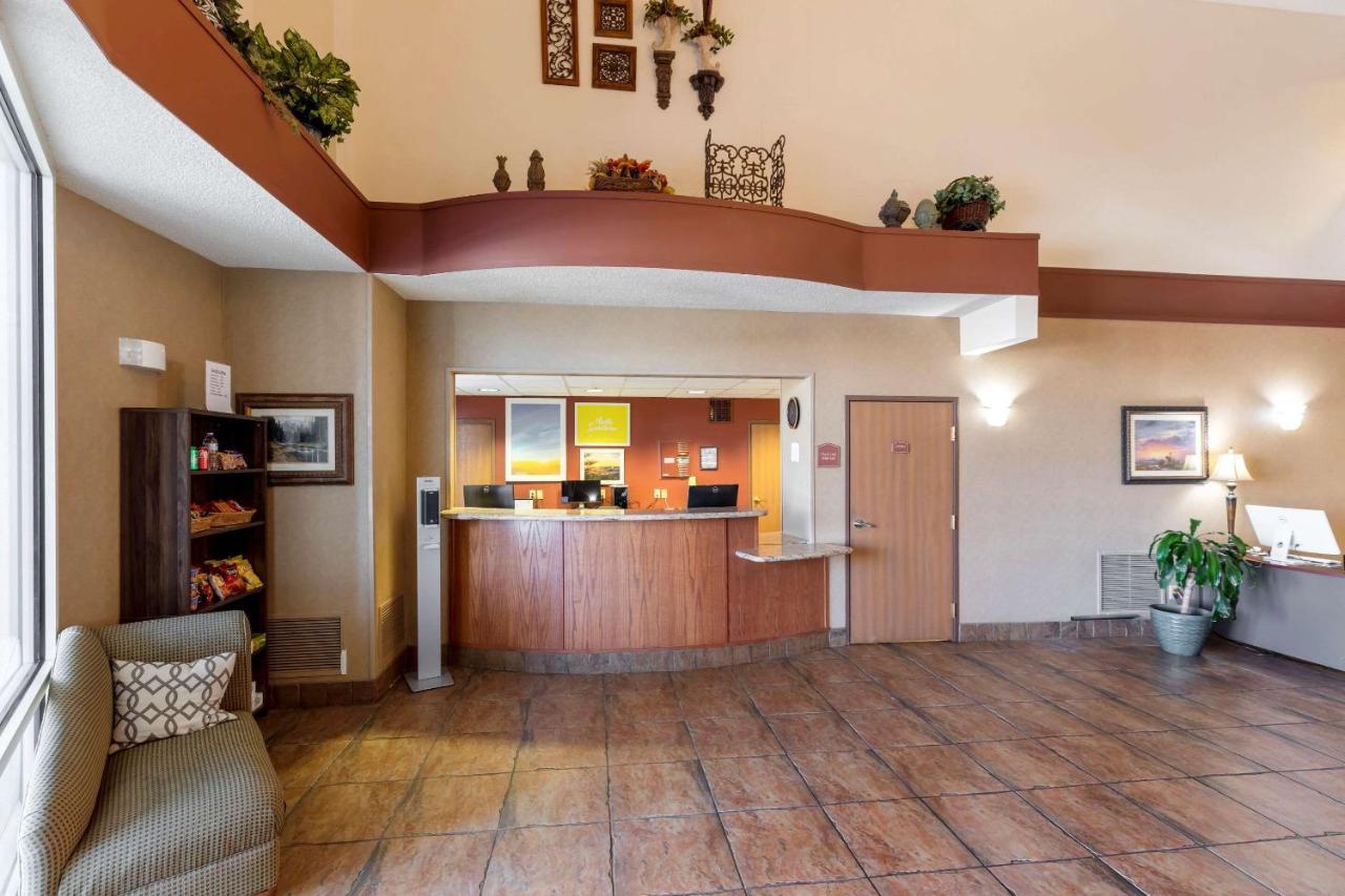 Quality Inn & Suites Wellington - Fort Collins Buitenkant foto