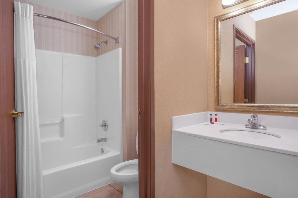 Quality Inn & Suites Wellington - Fort Collins Buitenkant foto
