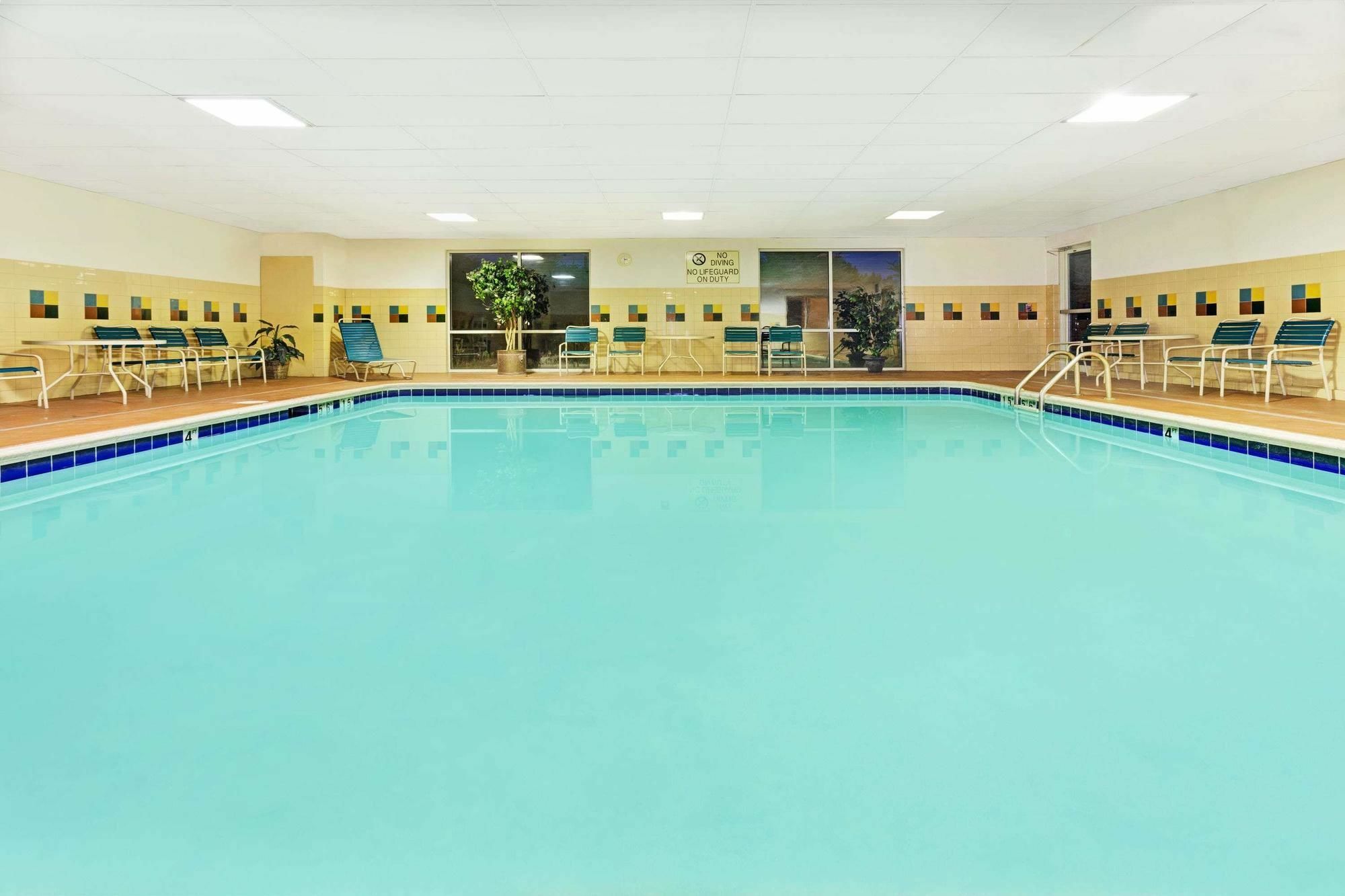 Quality Inn & Suites Wellington - Fort Collins Buitenkant foto